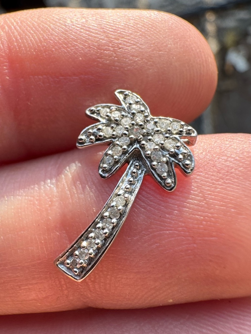 Hawaii solid 10k white gold genuine diamond palm tree pendant - island vibes 💯